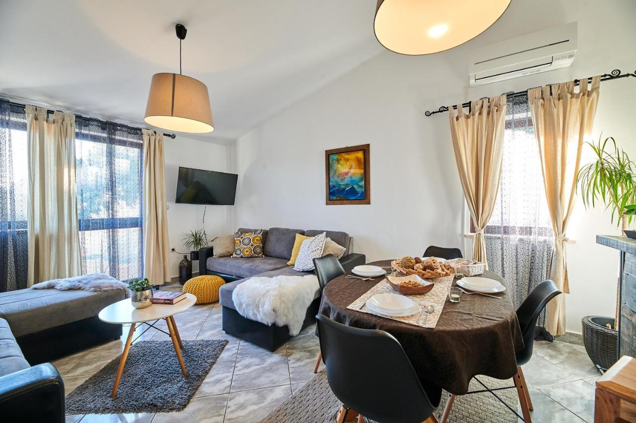 Apartments Noa อูมัค ภายนอก รูปภาพ